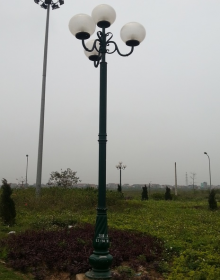 Cột Đèn Sân Vườn Banian